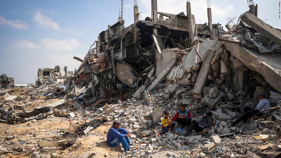 ガザ難民キャンプに甚大な被害　イスラエル軍撤収後