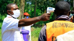 コンゴのエボラ熱、実験的治療で２人が回復　患者１１０人超す 