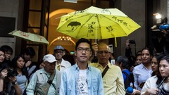 民主活動家の羅冠聡氏、香港を出国