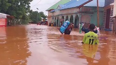 記録的な干ばつに続く豪雨、ソマリア全土で数十万人が被災