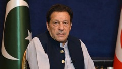 カーン元首相に禁錮１４年、前日には別の罪で禁錮１０年　パキスタン