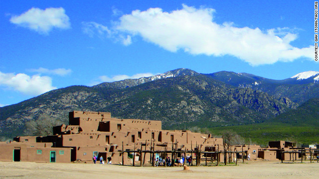 タオス・プエブロには、１０００年以上前から先住民が暮らしている＝Gak Stonn/Taos.org提供