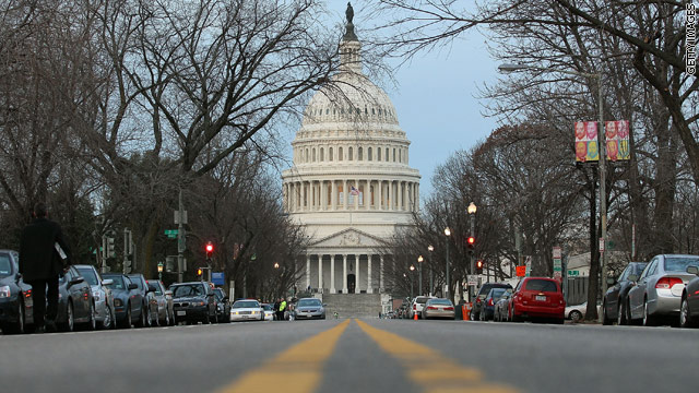 米議員の一部に議員報酬の返還や受け取り拒否の動きが広がっている