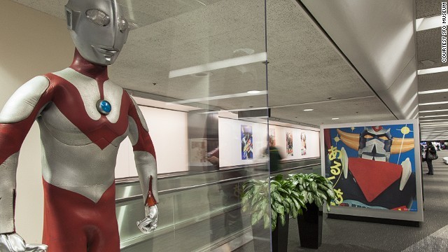 展示にはウルトラマンも登場