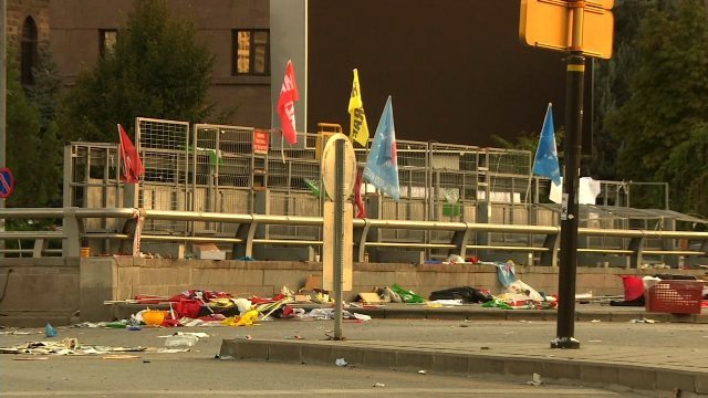 アンカラ中心部での爆発で９７人が死亡