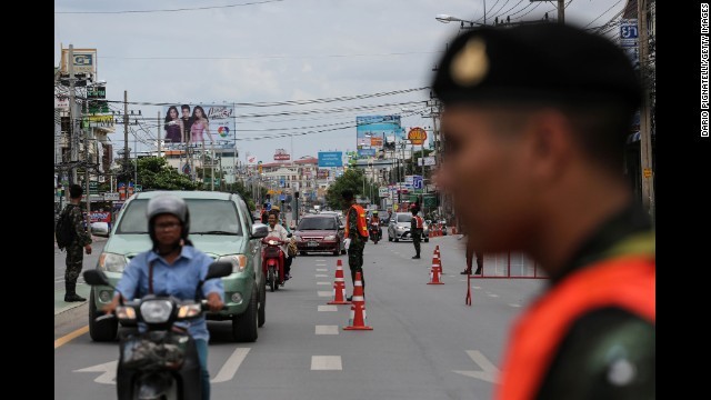 タイでの連続爆発に関連し、２人の拘束者が出た