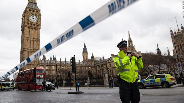 英国会付近で襲撃があり４４人が死傷した