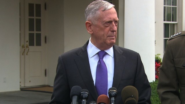 北朝鮮の脅威への対応について会見するマティス米国防長官