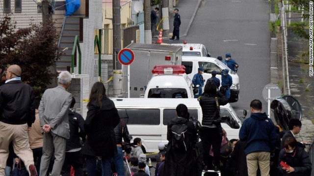 アパートの室内から９人の遺体が見つかった