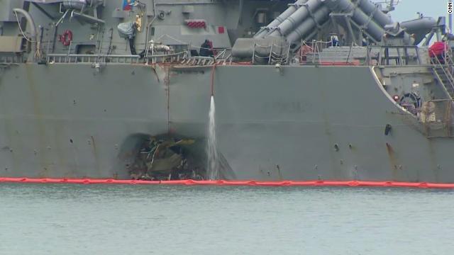 米艦衝突事故２件、訓練証明書の長期失効が判明