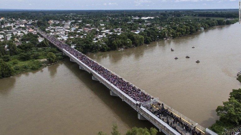 Cnn Co Jp 中米ホンジュラスの移民集団 メキシコ南部国境に到達