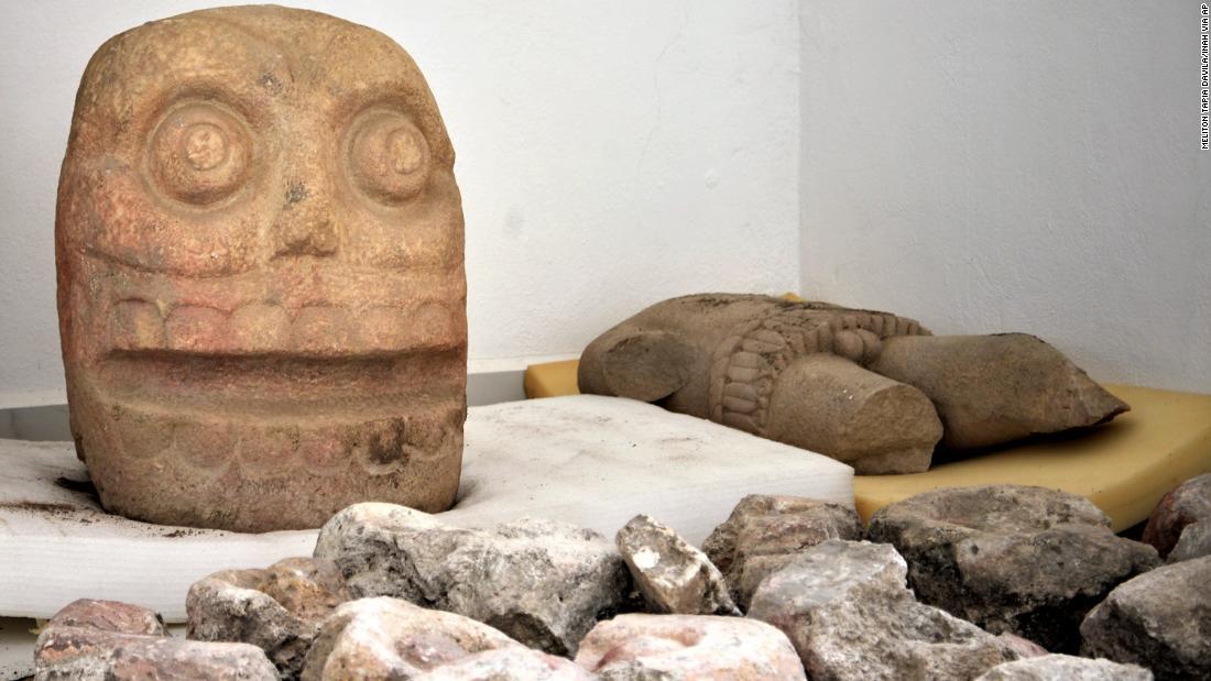 Cnn Co Jp 皮をはがれた生贄の神 シペ トテック の寺院 初めて発掘 メキシコ