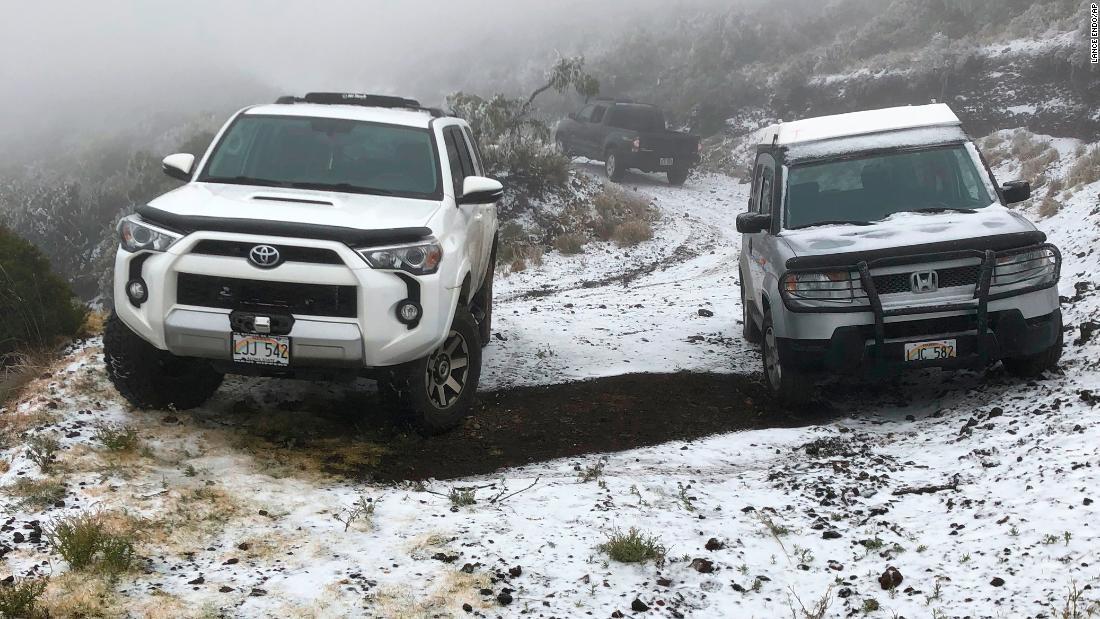 ハワイで暴風 倒木や停電などの被害続出 マウイ島に積雪も 2 2 Cnn Co Jp