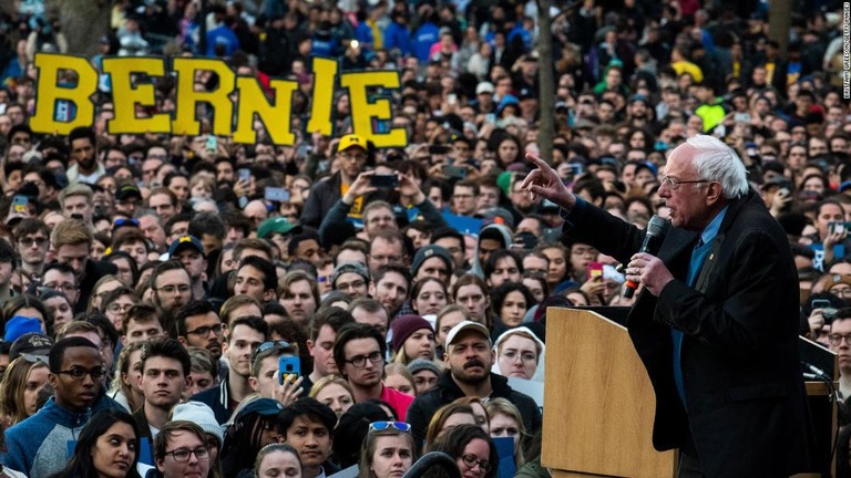 サンダース氏が選挙戦からの撤退を表明した/Brittany Greeson/Getty Images