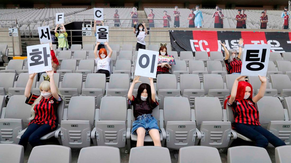 韓国ｋリーグの試合 観客席に配置された 人形 が物議 Cnn Co Jp