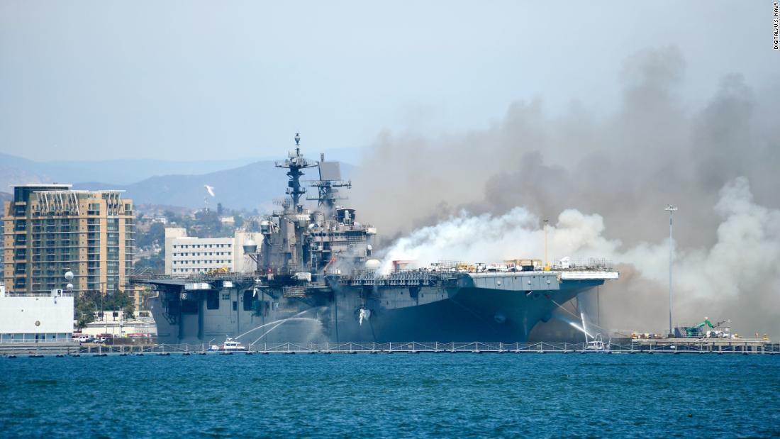 Cnn Co Jp 火災被害の米海軍強襲揚陸艦 退役 解体へ