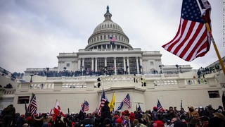 トランプ氏支持者が米連邦議会議事堂を急襲