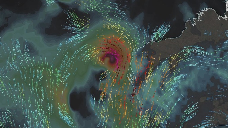 熱帯低気圧がオーストラリア西部に上陸する見通しをなり、当局が警戒を呼びかけている/CNN Weather