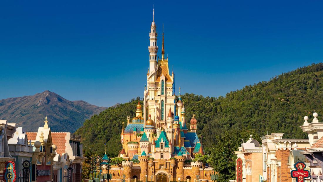 香港ディズニーの新しい城 キーワードは「多様性」 - CNN.co.jp
