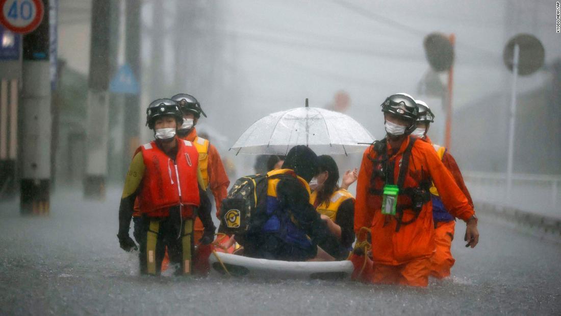 九州などで豪雨 ５００万人以上に緊急安全確保や避難指示 Cnn Co Jp