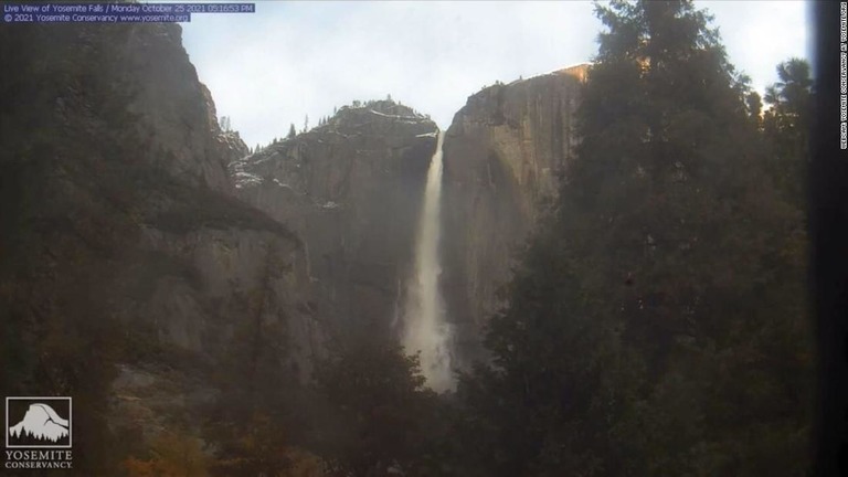 米カリフォルニア州の大雨により、米ヨセミテ国立公園の滝が復活した/Webcam: Yosemite Conservancy at yosemite.org