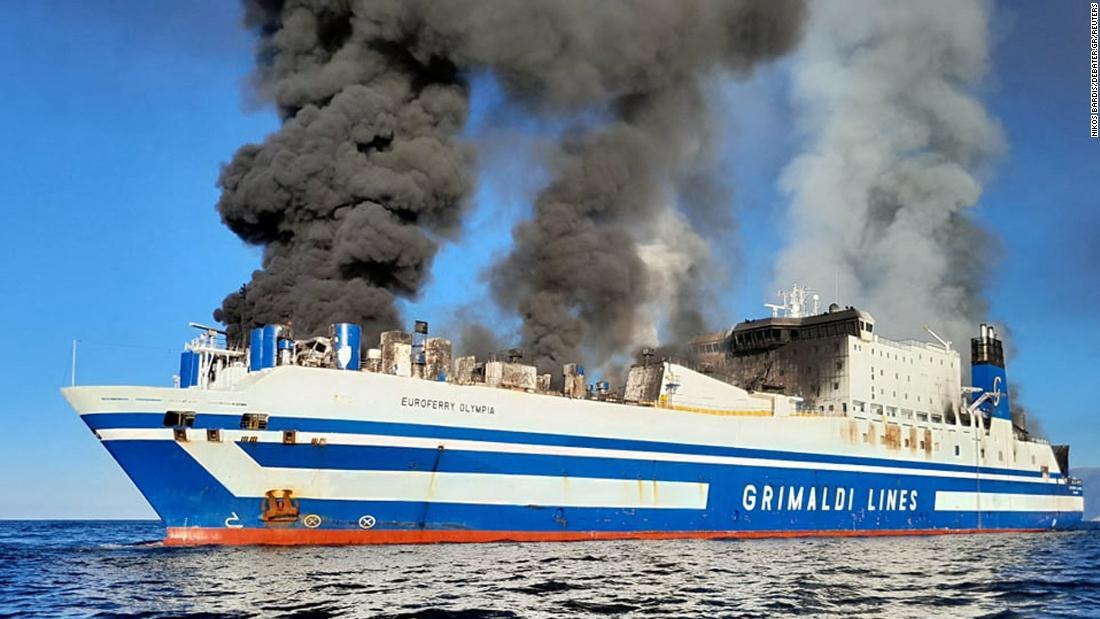 ギリシャの島沖合でフェリー炎上 乗客１１人が行方不明に Cnn Co Jp