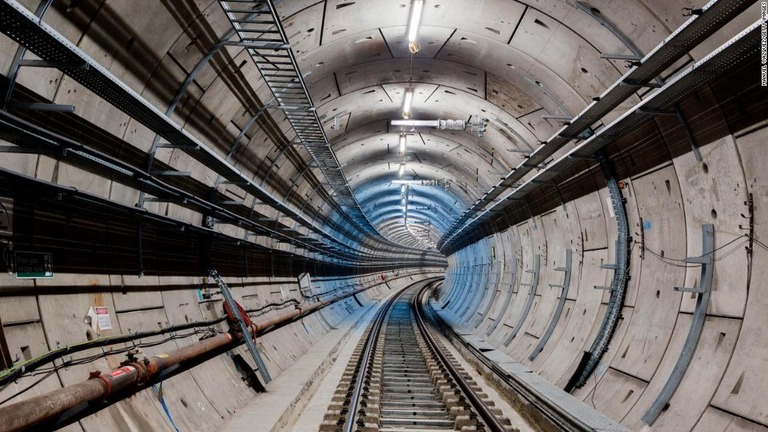 英国の首都ロンドンで、新たな鉄道路線が誕生する/Manuel Vazquez/Getty Images