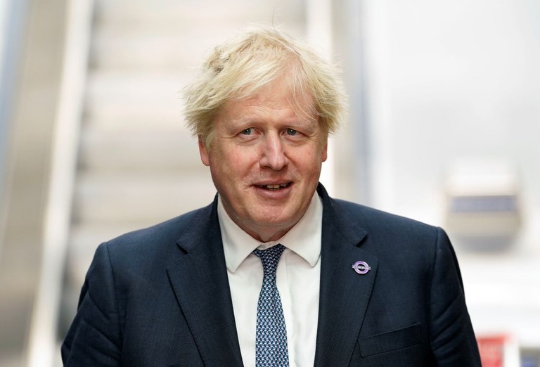 ウクライナへの人道支援を強化する方針を明らかにした英国のジョンソン首相/Andrew Matthews/Pool/Getty Images