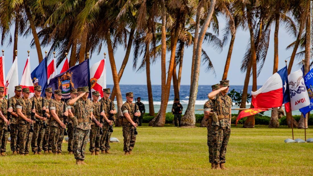 米海兵隊、グアム島の新基地が正式発足 沖縄から兵士移動へ - CNN.co.jp