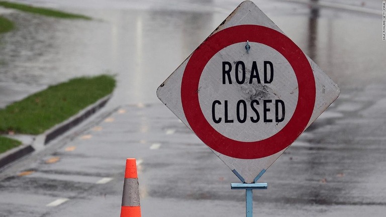 ニュージーランド・オークランドは大雨に見舞われ、一部道路が閉鎖された/Dave Rowland/Getty Images