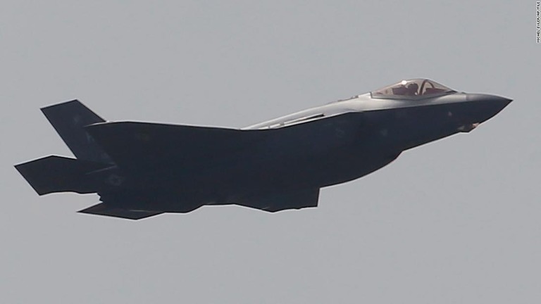 米サウスカロライナ州チャールストン近郊に墜落したＦ３５戦闘機の同型機/Michel Euler/AP/File