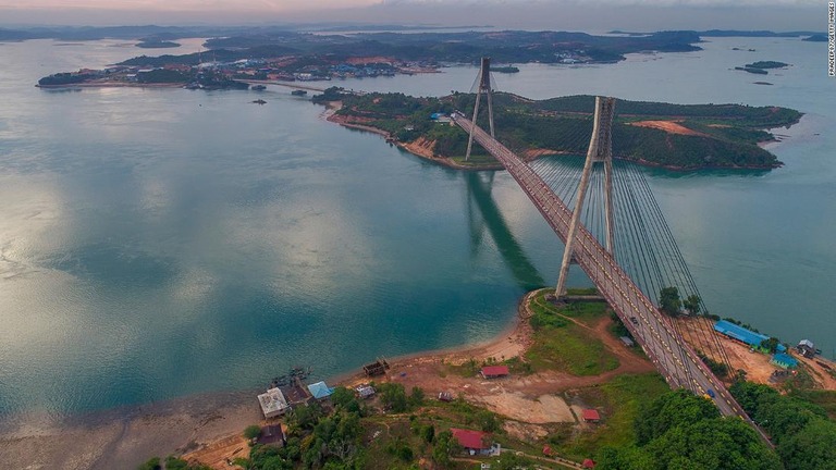 インドネシアのリアウ諸島は中国からの投資や隣国シンガポールからの観光によって都市開発が急速に進んでいる/PRADEEP87/Getty Images