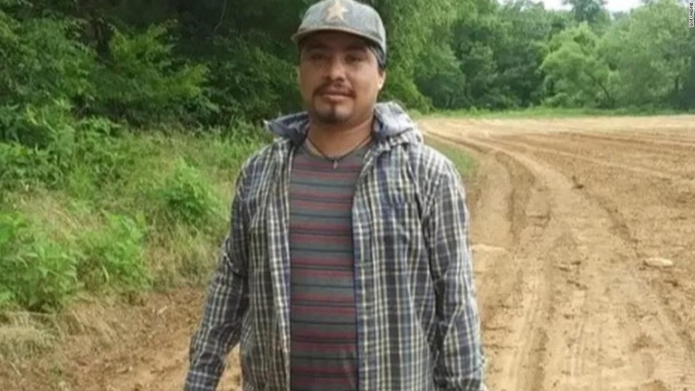 米ノースカロライナ州の農場で、猛暑の中で作業をしていた出稼ぎのメキシコ人男性が死亡した/gofundme