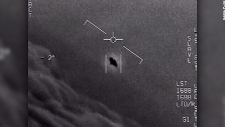 ＵＦＯ」目撃情報、月に数十件の報告 米国防総省高官 - CNN.co.jp