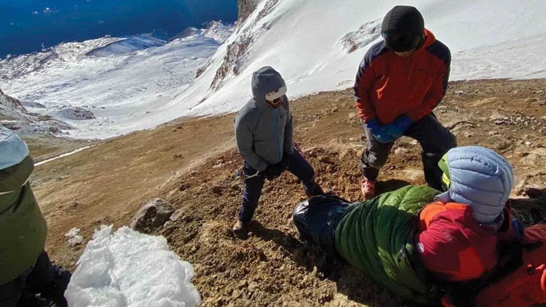 登山者が１００メートル滑落、たまたま居合わせた救助隊が救出 米オレゴン州(1/2) - CNN.co.jp