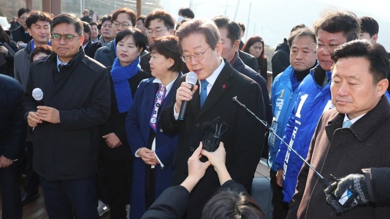 韓国野党「共に民主党」の李在明（イジェミョン）代表＝２日、釜山/Yonhap/Reuters