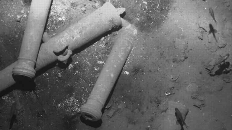 南米コロンビア・カルタヘナ沖の海底で撮影された１８世紀の沈没船「サンホセ」の遺物/Colombia's Anthropology and History Institute/AP