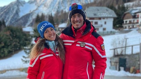 ワールドカップ伊代表のスキーヤー、登山中の事故でガールフレンドと共に死亡