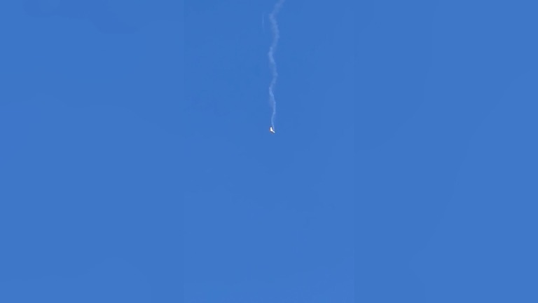 イスラエルのドローン（無人機）が墜落する様子を捉えた画像/Obtained by CNN