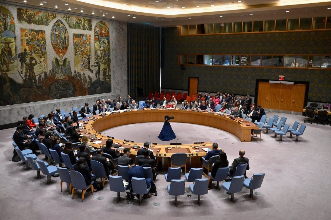 国連安保理、ガザ停戦案を採択　米提案