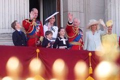 英キャサリン皇太子妃、がん診断後初めて公の場に　国王の誕生日祝賀行事