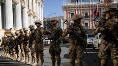 ボリビア大統領、クーデターに対抗を呼びかけ　軍が政府庁舎を包囲