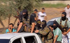 イスラム組織ハマス、民間人への「多数の戦争犯罪」に関与　人権団体報告書