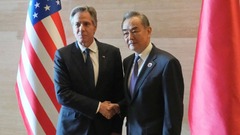 米国務長官、ラオスで中国外相と会談　南シナ海での動きに懸念表明