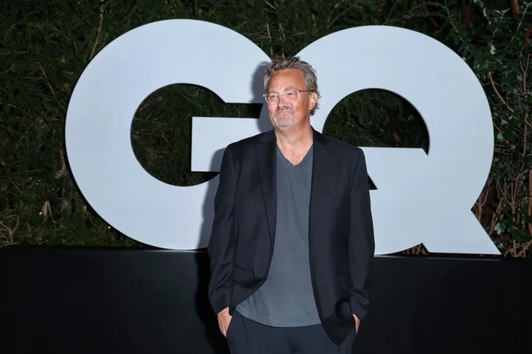 米検察がマシュー・ペリーさんの死亡に関与した疑いで５人を起訴/Phillip Faraone/Getty Images for GQ