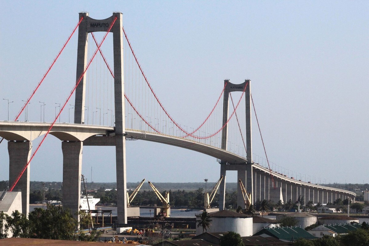 中国が建造したモザンビークのマプト・カテンベ橋/Roberto Matchissa/AFP/Getty Images