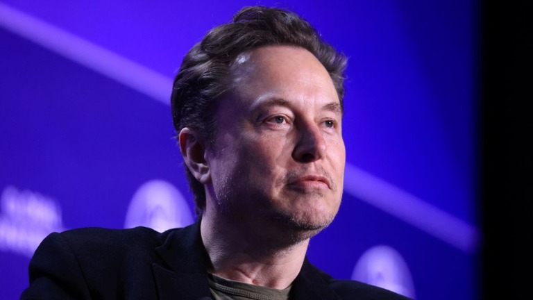 イーロン・マスク氏＝５月６日、米カリフォルニア州ビバリーヒルズ
/David Swanson/Reuters