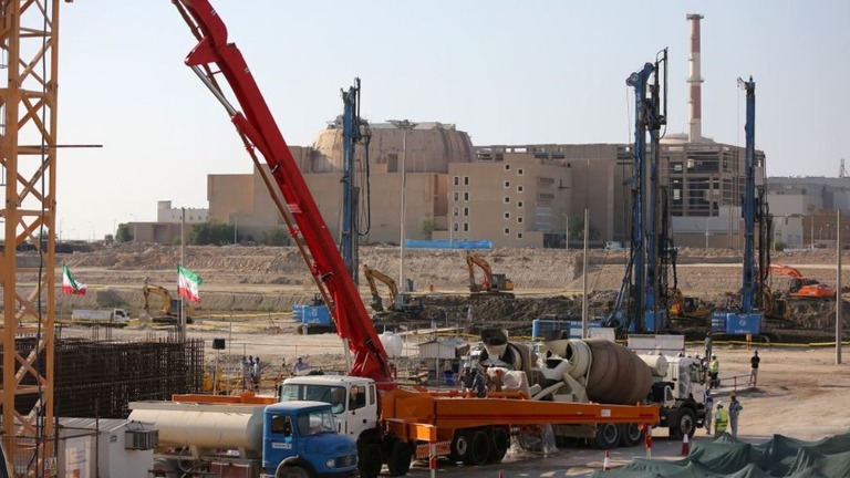 ２０１９年にイラン南西部ブーシェフルで開かれた原子力発電所の着工式/Fatemeh Bahrami/Anadolu Agency/Getty Images