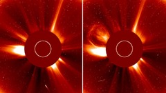 「ハロウィーン彗星」最後の瞬間、ＮＡＳＡ衛星が観測　太陽最接近生き延びられず