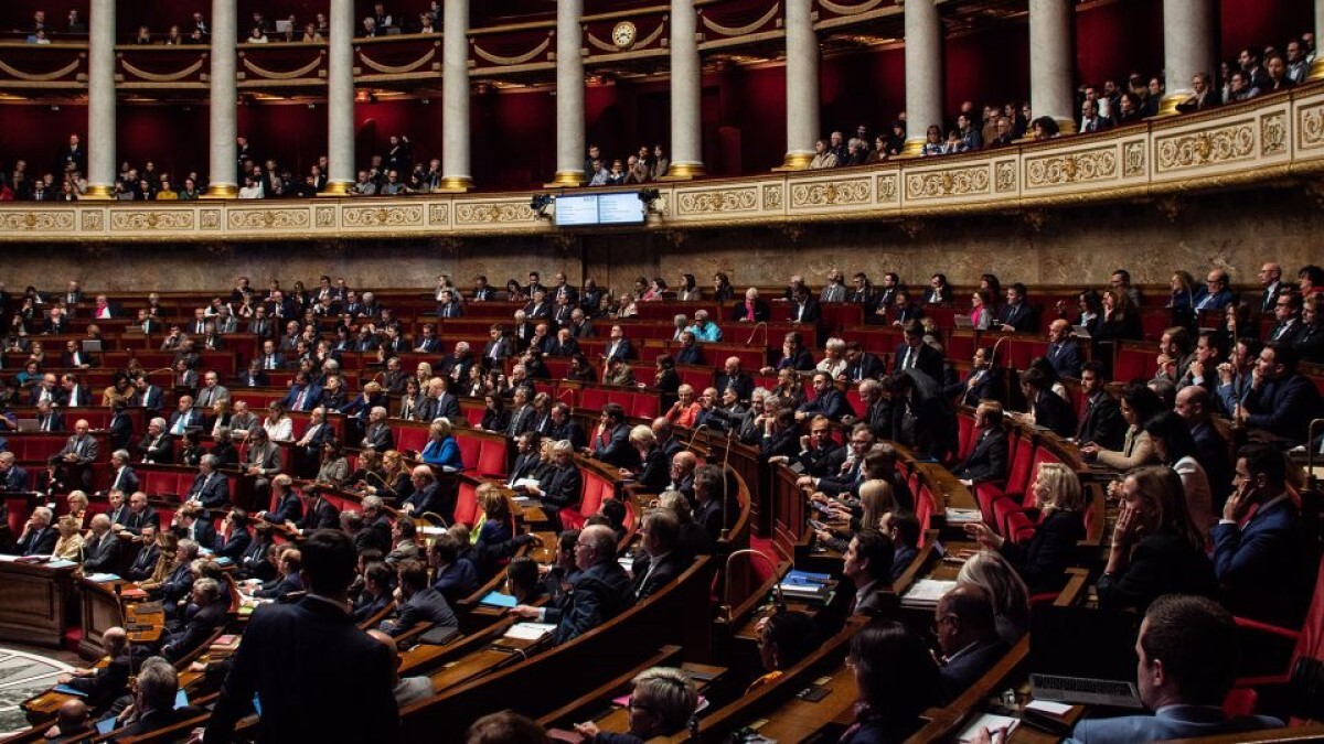 フランス議会で質疑応答が行われた＝１２日/Andrea Savorani Neri/NurPhoto/Getty Images